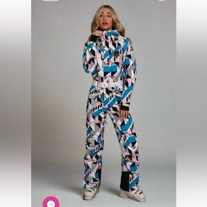 OOSC Call On Me Ski Suit Womens XS EXCELLENT CONDITION